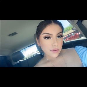 Meet your Posher, Daniela